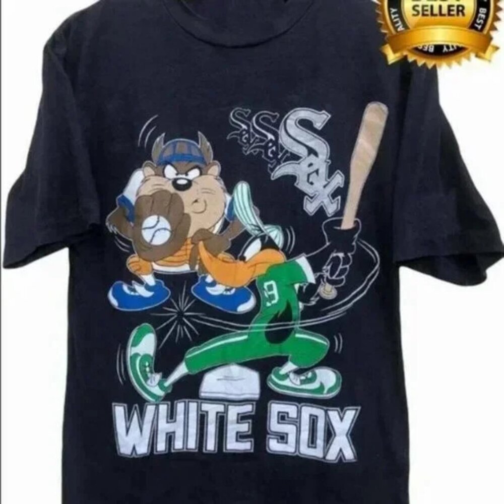 Vintage Chicago White Sox Looney Tunes Sport Black Unisex T-shirt